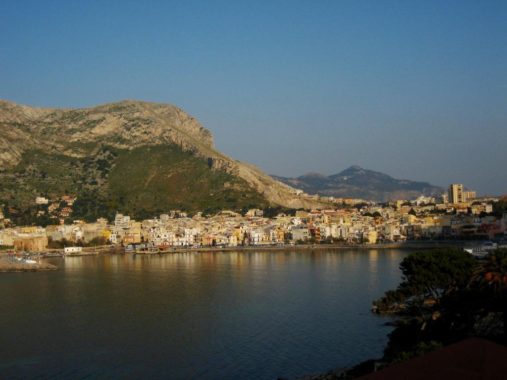 Bed&Breakfast Il Golfo Sferracavallo Exterior foto